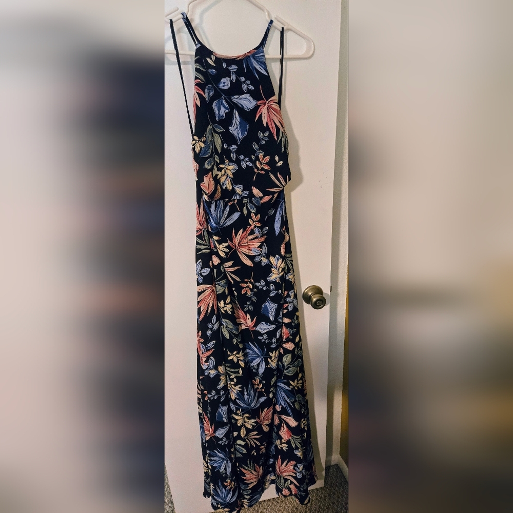 New with tags - Lulu's halter maxi dress with tied back - XL